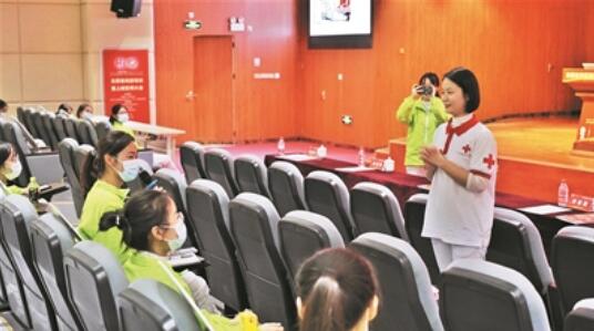 青春志愿行，助力讀懂中國——2021年讀懂中國國際會議廣州青年志愿者全面上崗服務(wù)